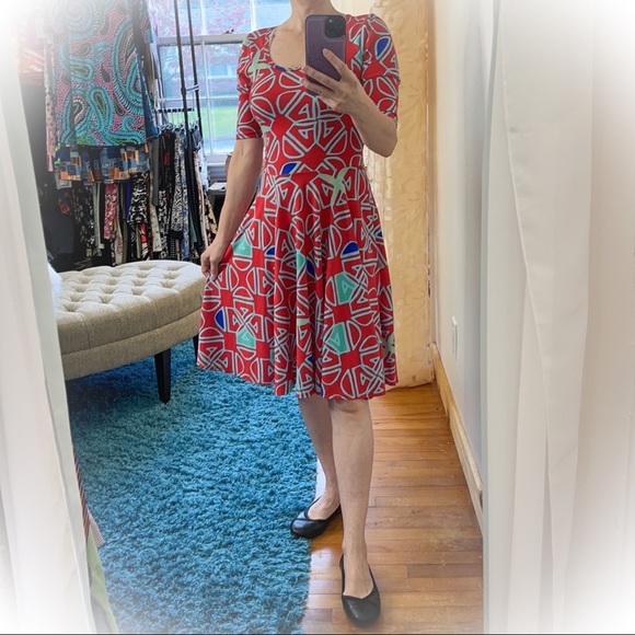 💕Beautiful Red Geometric Lularoe Nicole Fit & Flare Dress💕 - Picture 10 of 11